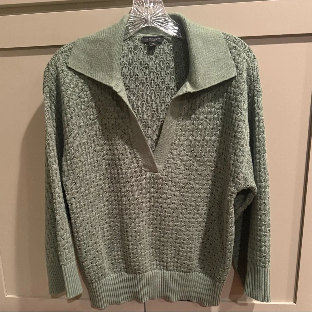 Ann Taylor Factory stay stylish